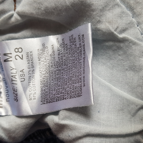 Machine- Distressed Bermuda Shorts - Picture 7 of 7